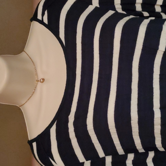 Blouse - Picture 2 of 6